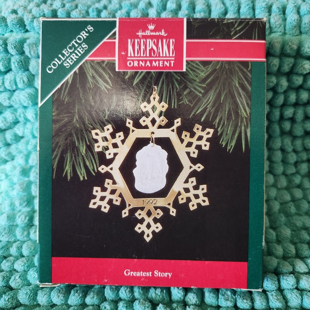 1992 Hallmark Keepsake Ornament Collector's Series Greatest Gift